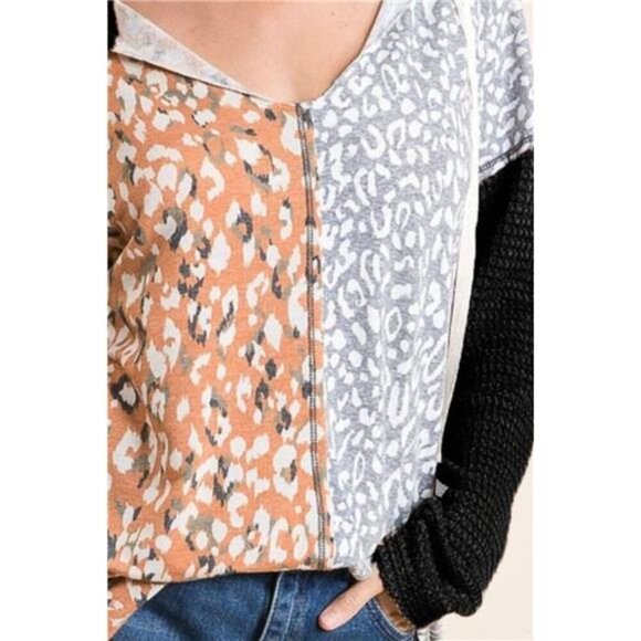 BiBi Popcorn Waffle Knit Hoodie with Print Block Front - Picture 3 of 3